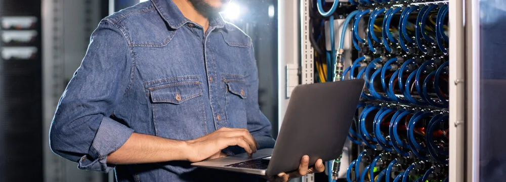 Systèmes IBM AS400 pour les activités de WMS, TMS et de gestion commerciale.